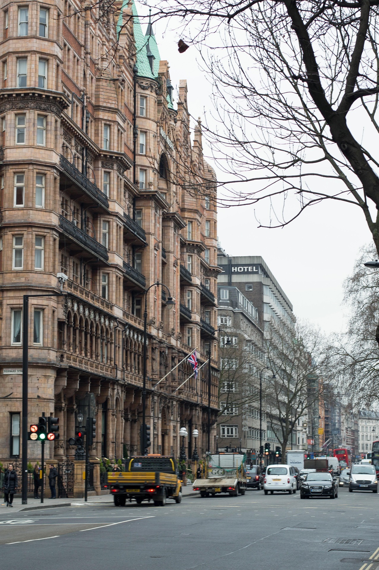 7683989-london-5258826_1920