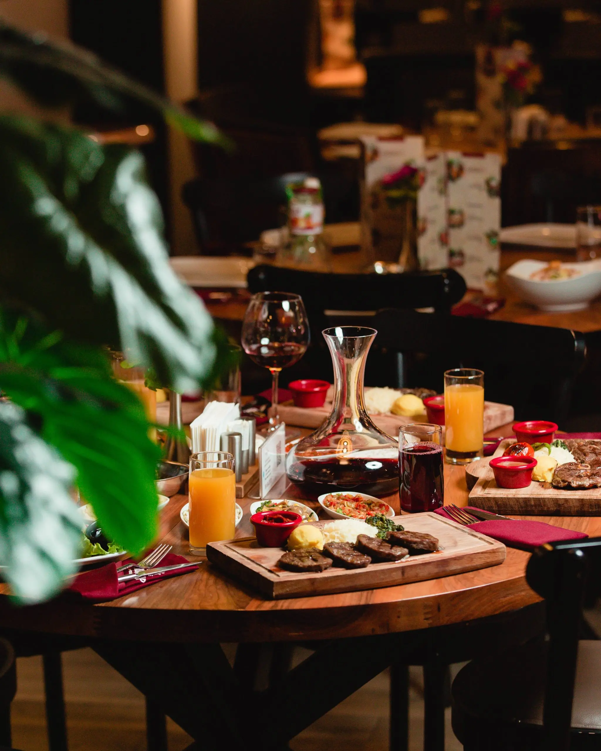 dinner-table-with-foods-soft-drinks-restaurant (1)